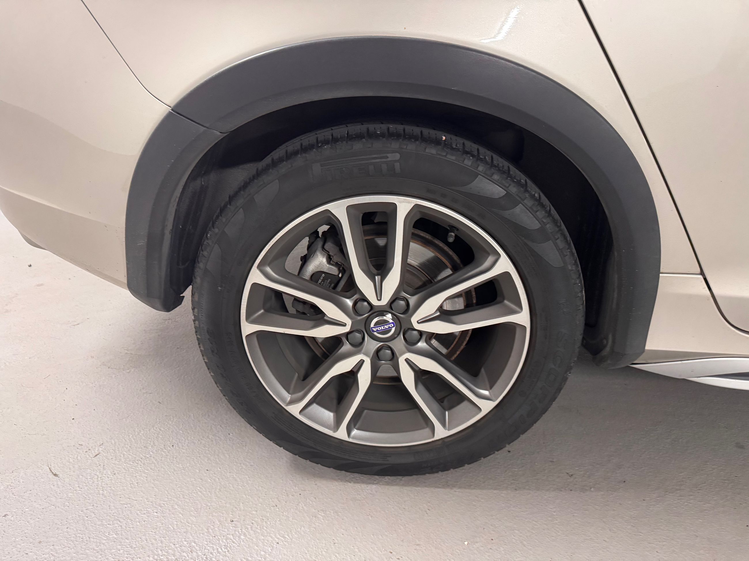 2017 Volvo V60 Cross Country in Vancouver, British Columbia