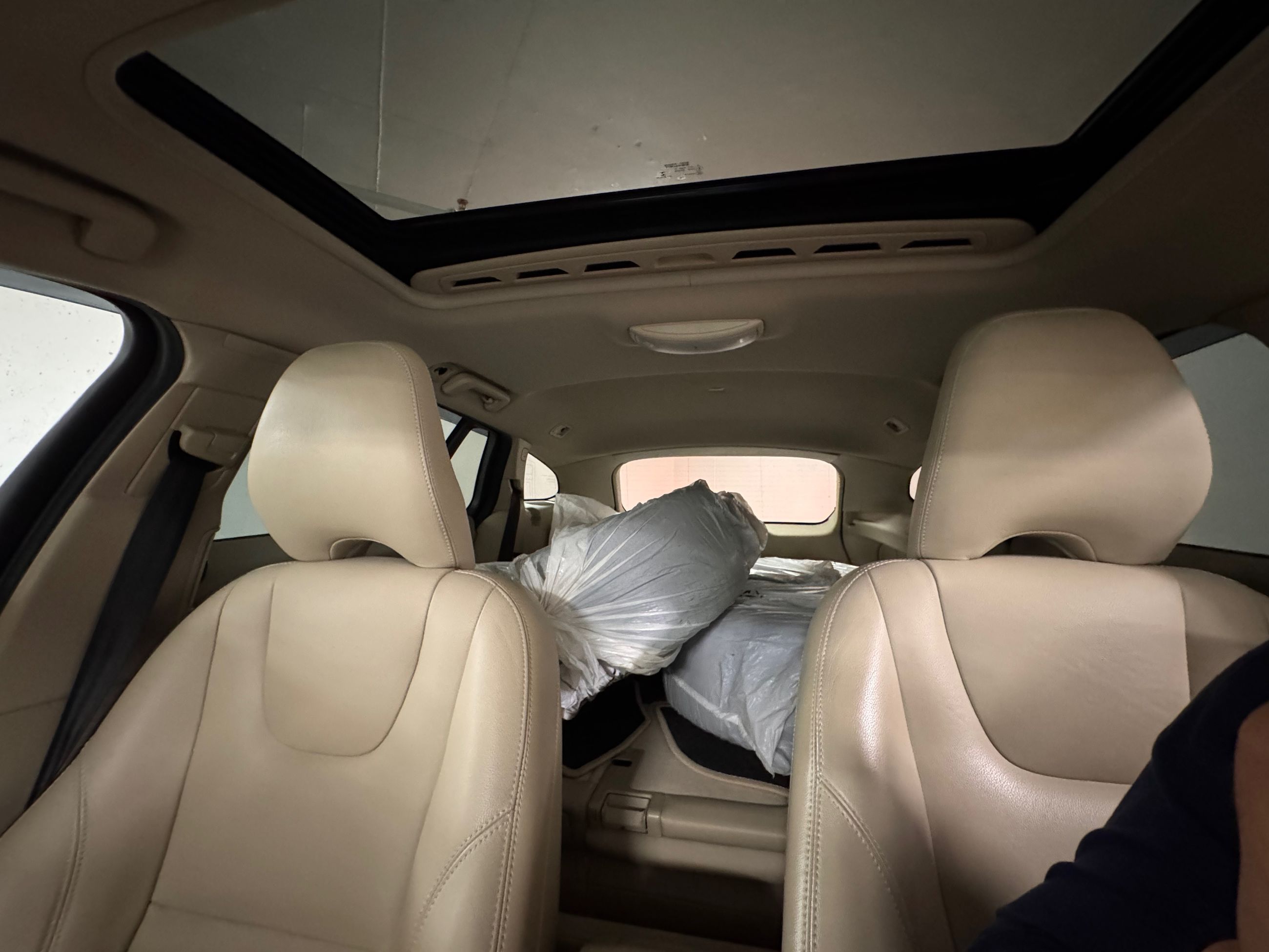 2017 Volvo V60 Cross Country in Vancouver, British Columbia