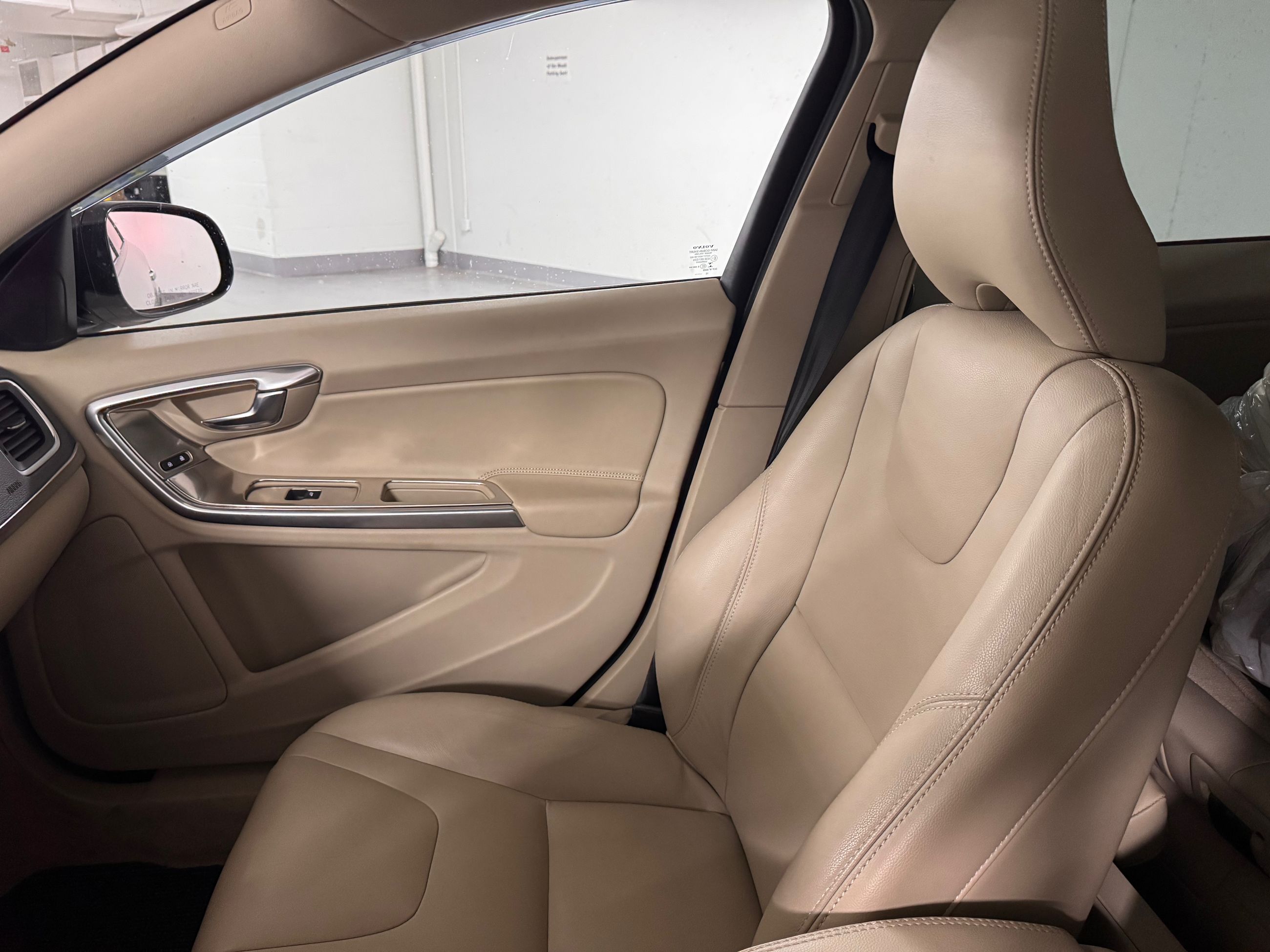 2017 Volvo V60 Cross Country in Vancouver, British Columbia