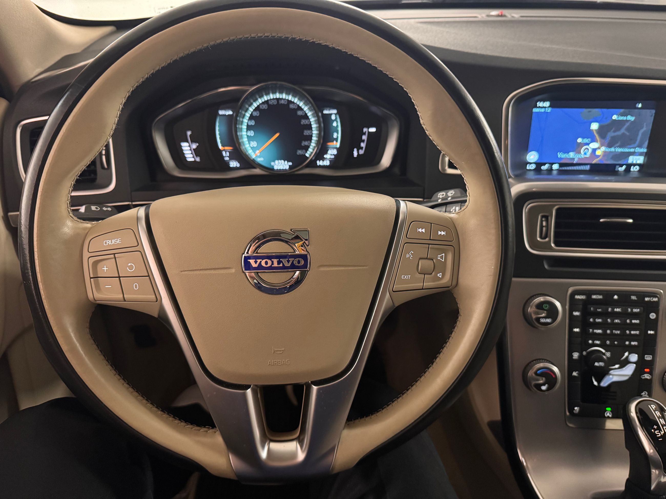 2017 Volvo V60 Cross Country in Vancouver, British Columbia