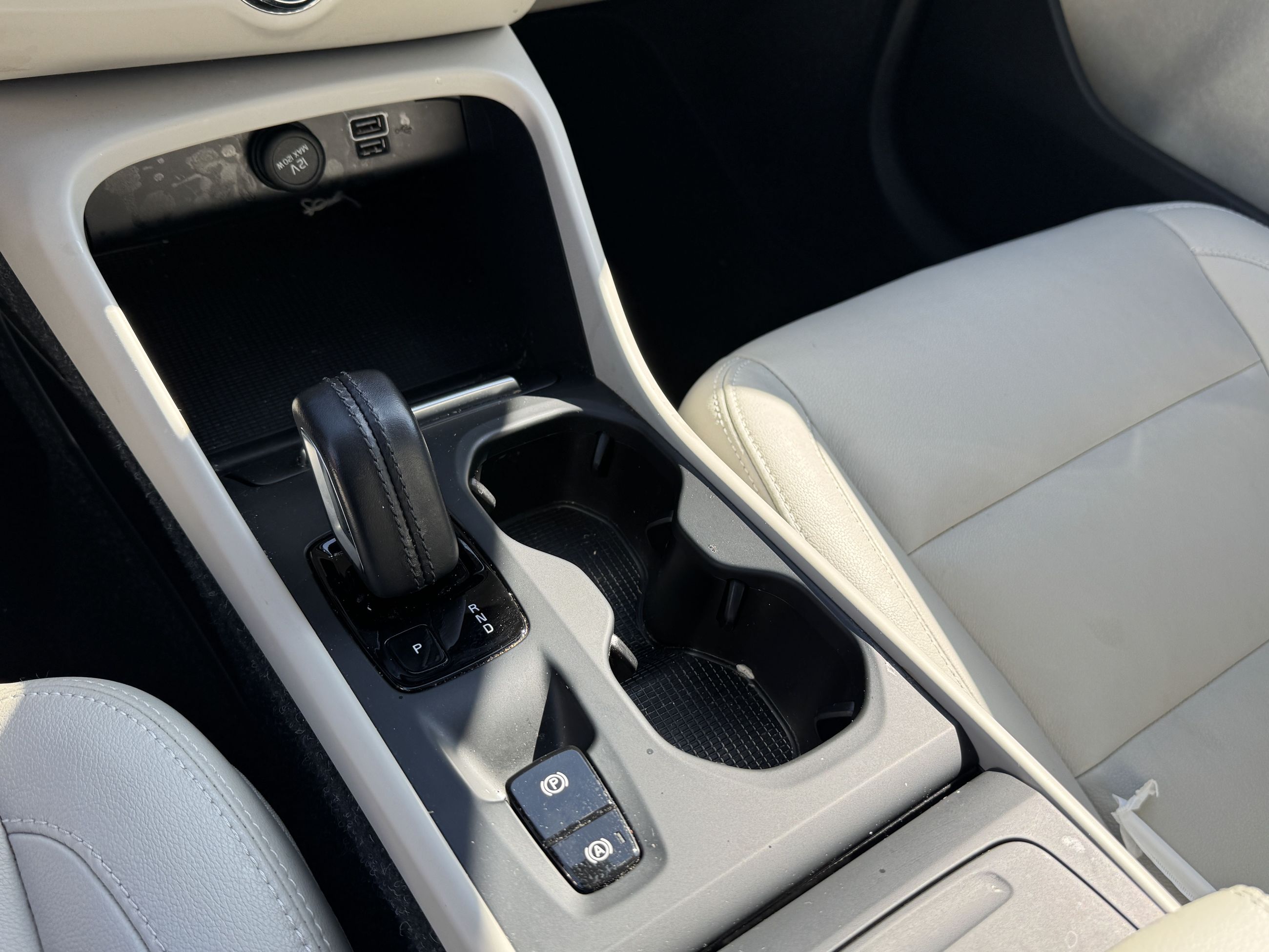2021 Volvo XC40 in Vancouver, British Columbia