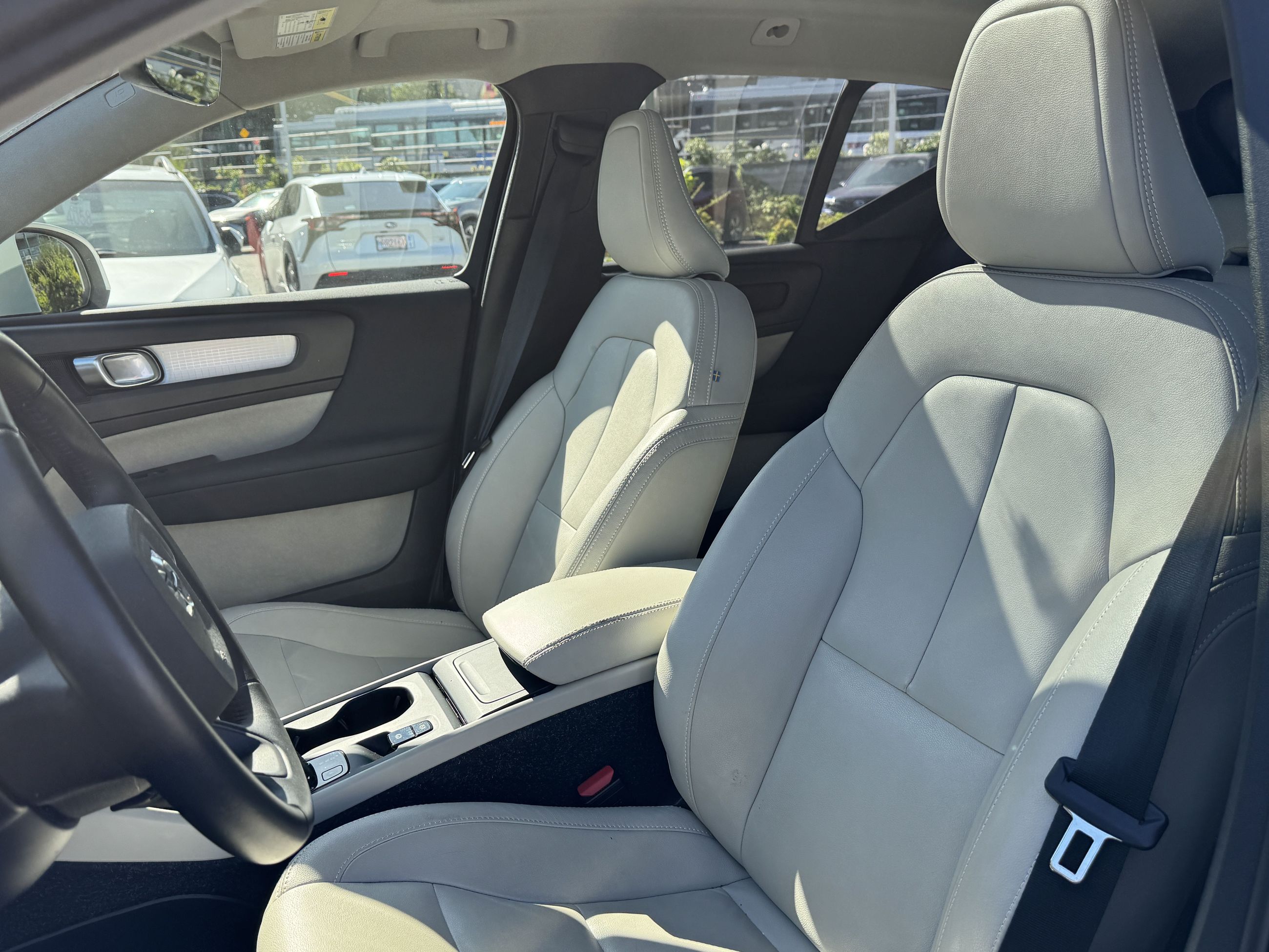 2021 Volvo XC40 in Vancouver, British Columbia