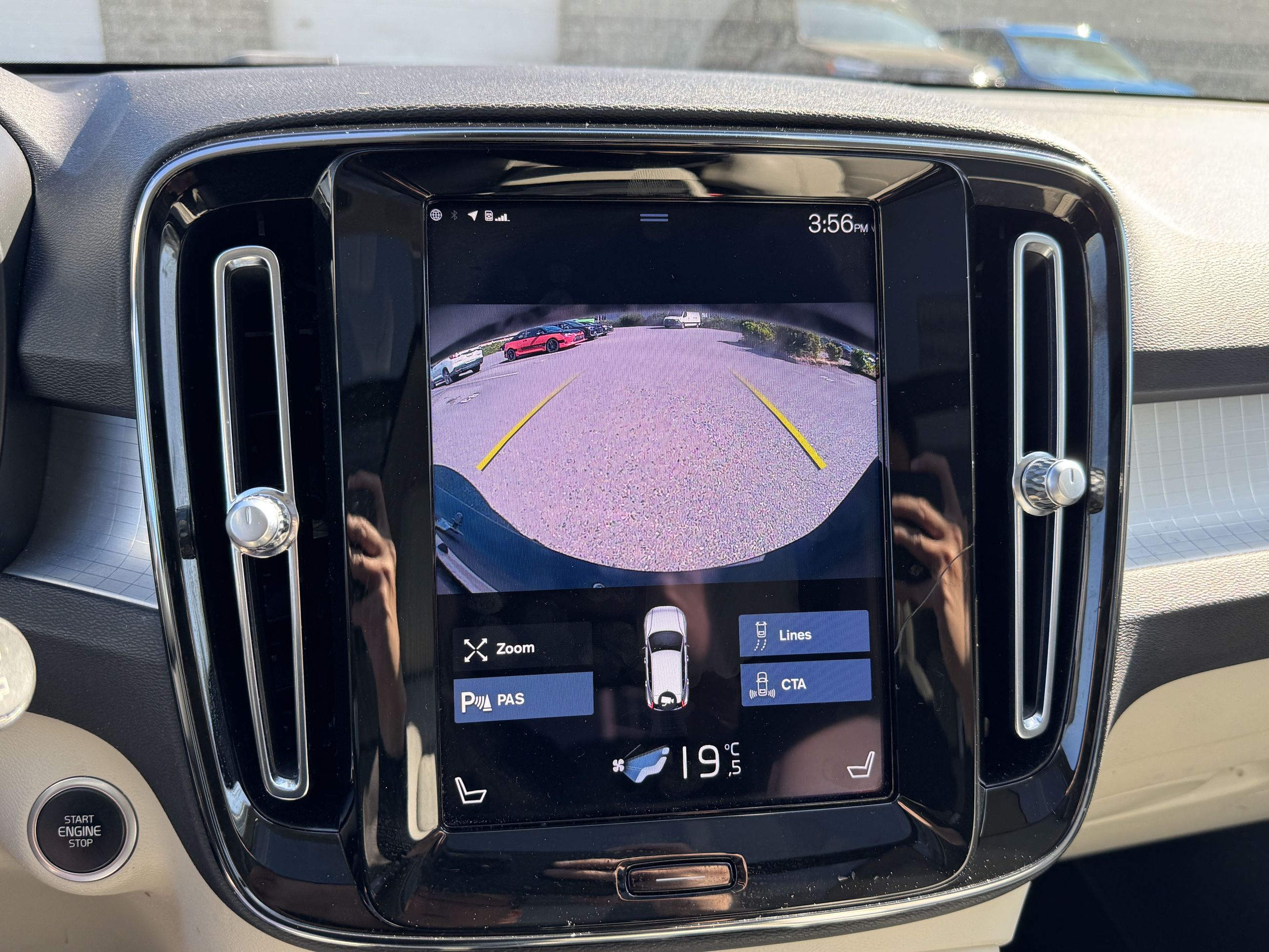 2021 Volvo XC40 in Vancouver, British Columbia