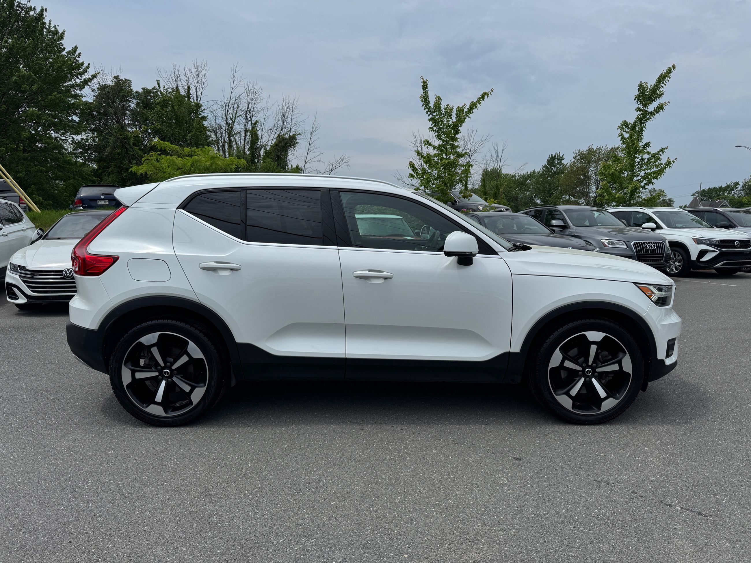 2021 Volvo XC40 in Saint-Bruno-de-Montarville, Quebec