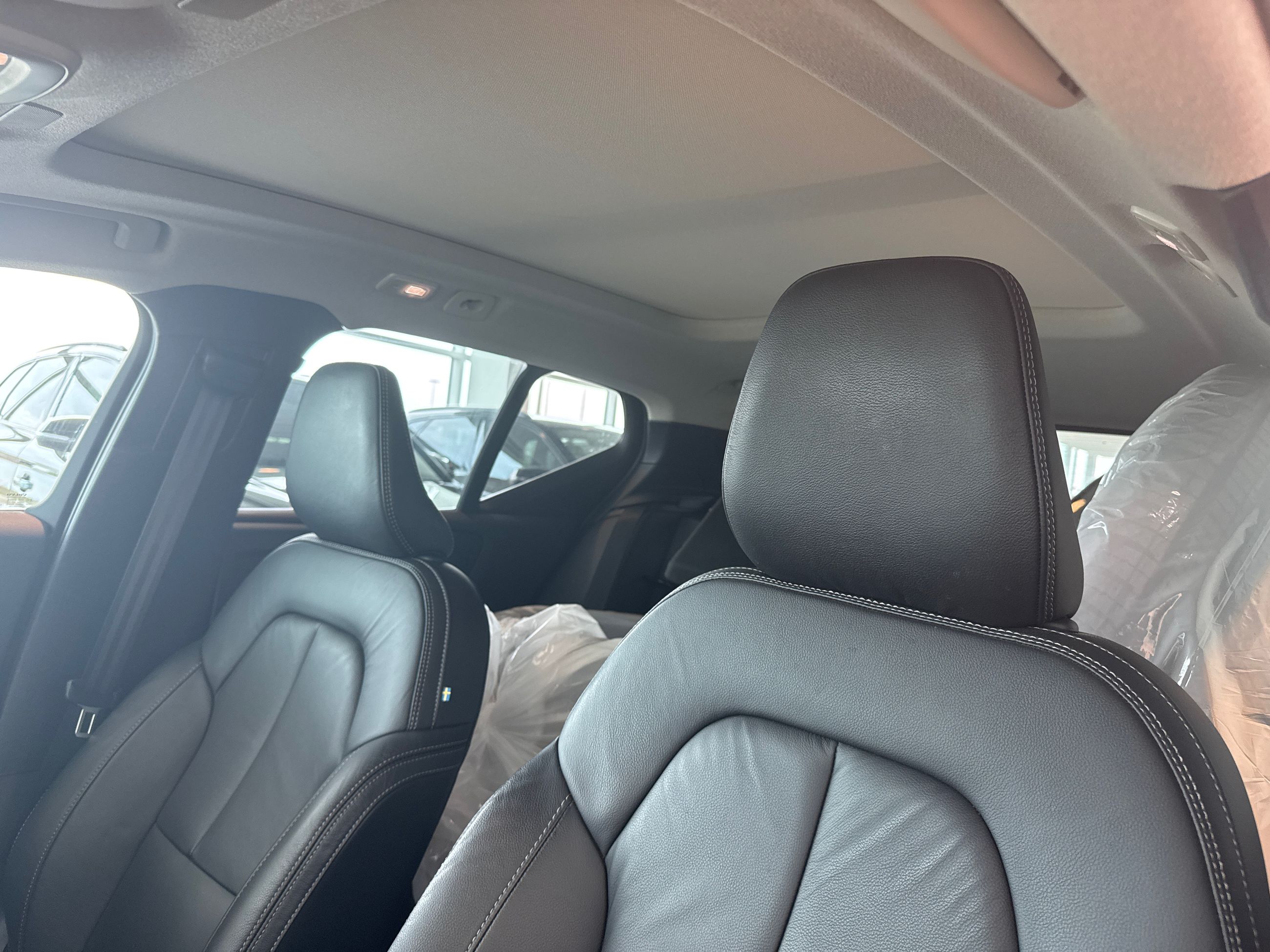 2023 Volvo XC40 in Toronto, Ontario