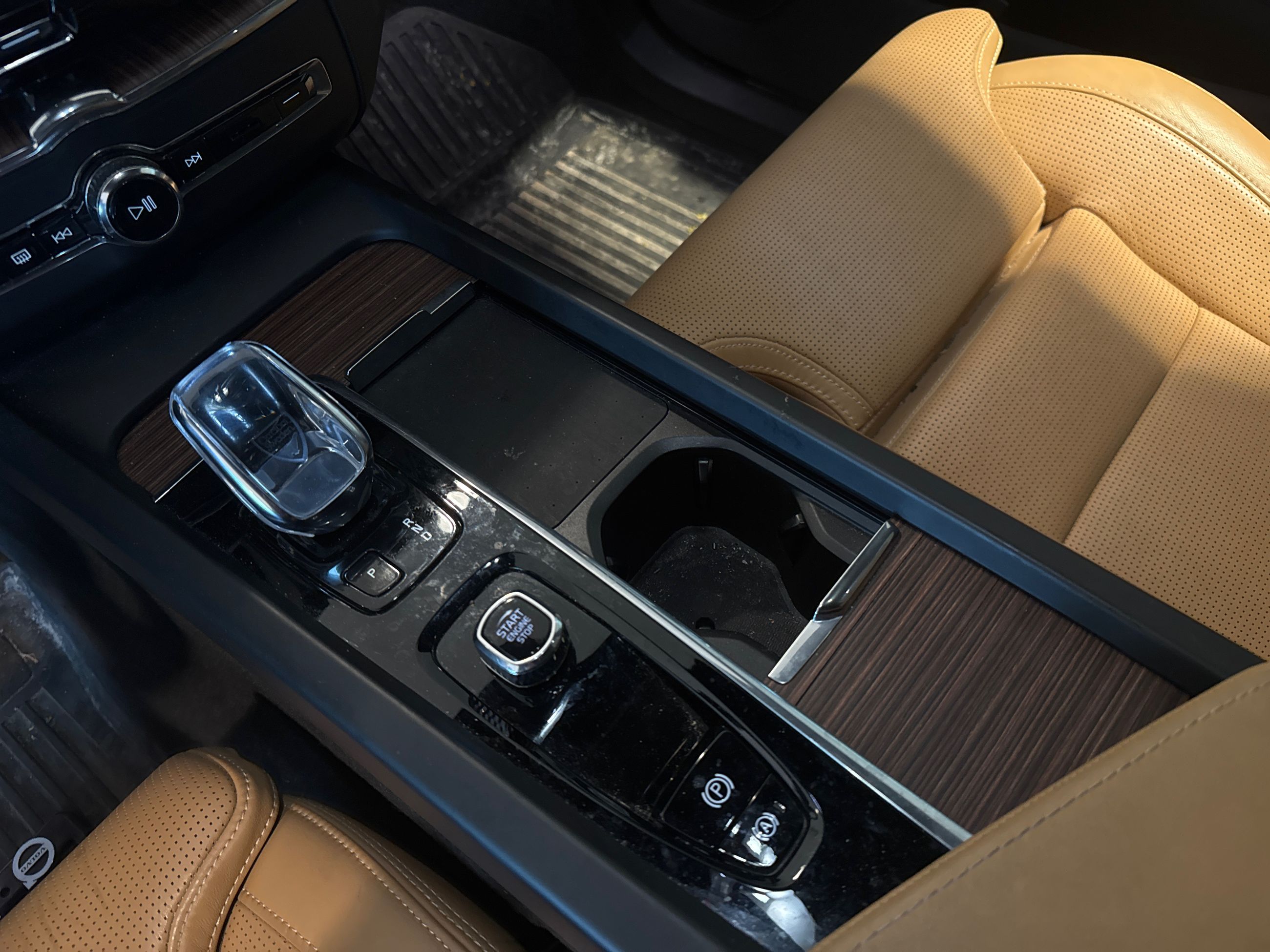 2022 Volvo XC60 in Toronto, Ontario