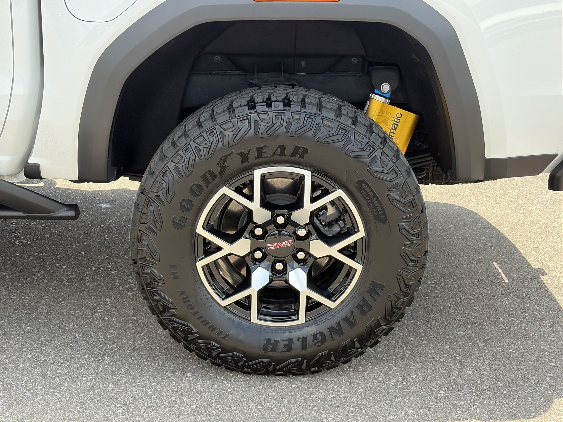 2024 GMC Canyon