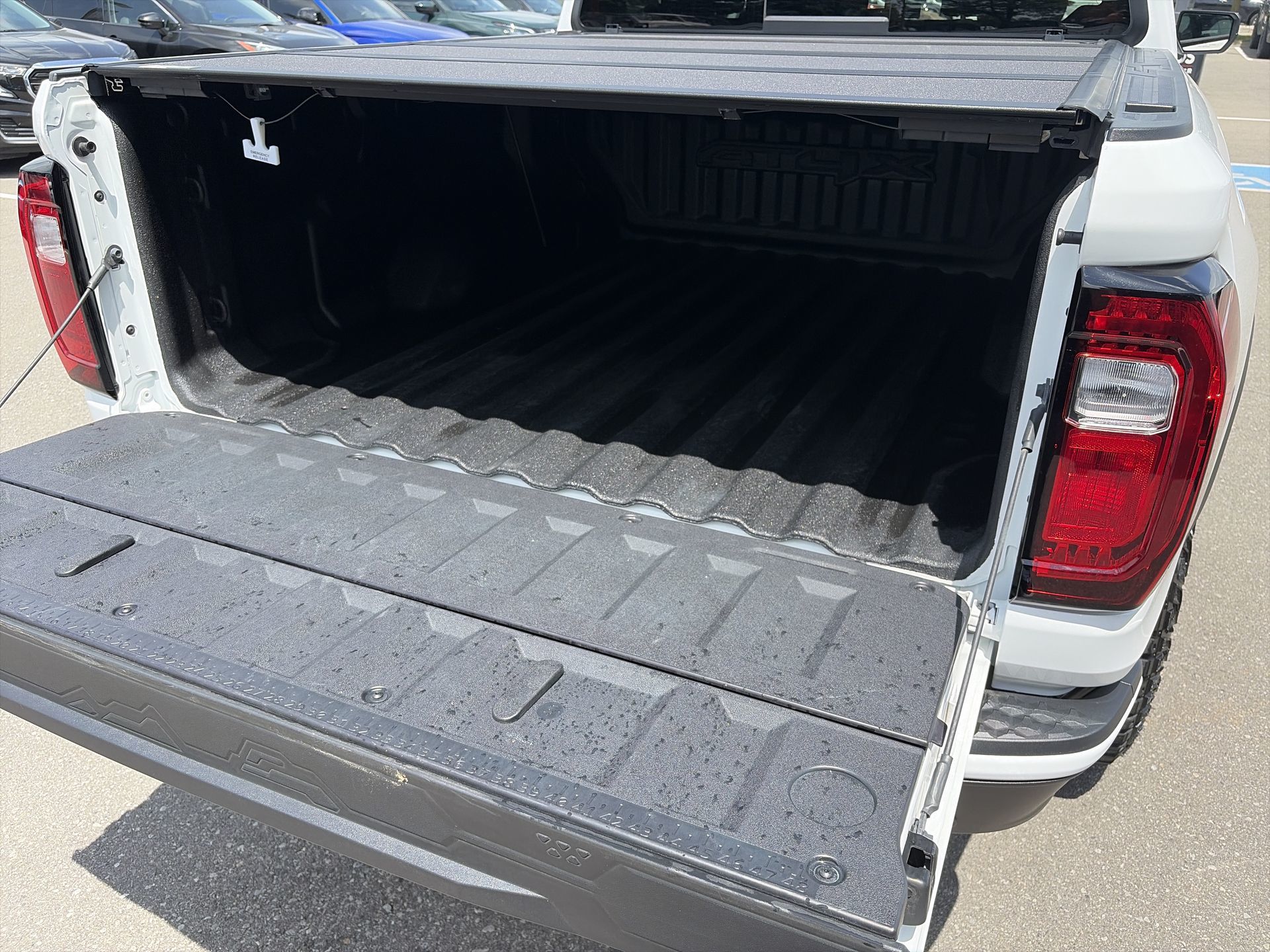 2024 GMC Canyon