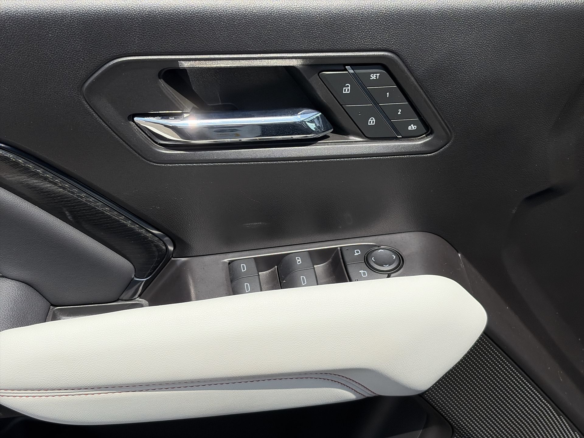 2024 GMC Canyon