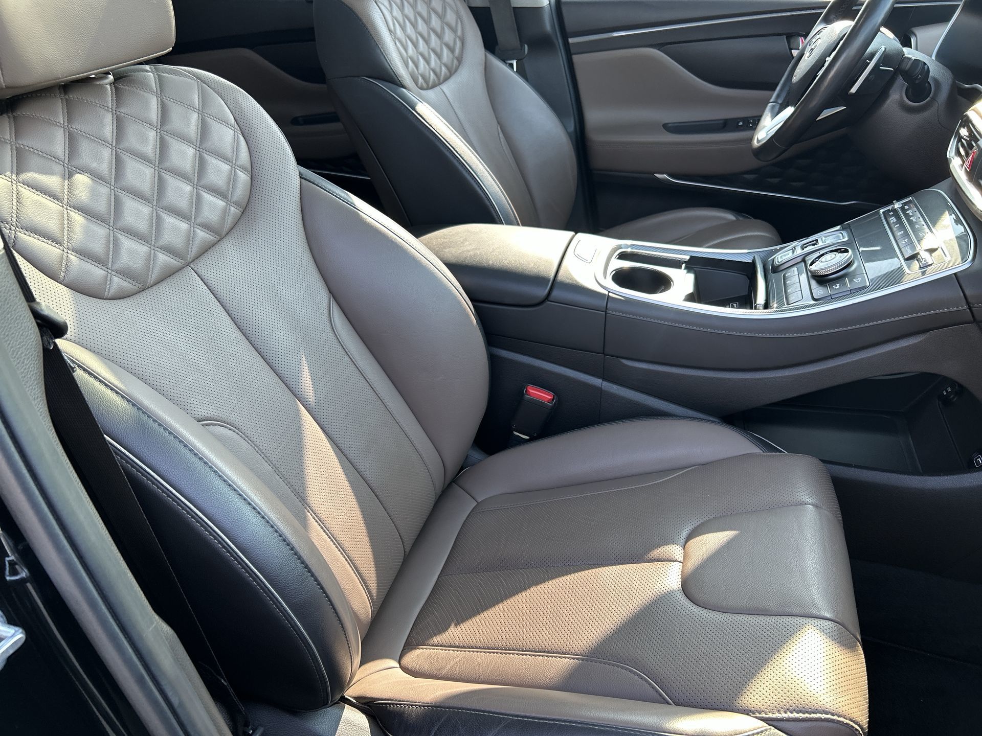 2022 Hyundai Santa Fe Hybrid in Mississauga, Ontario