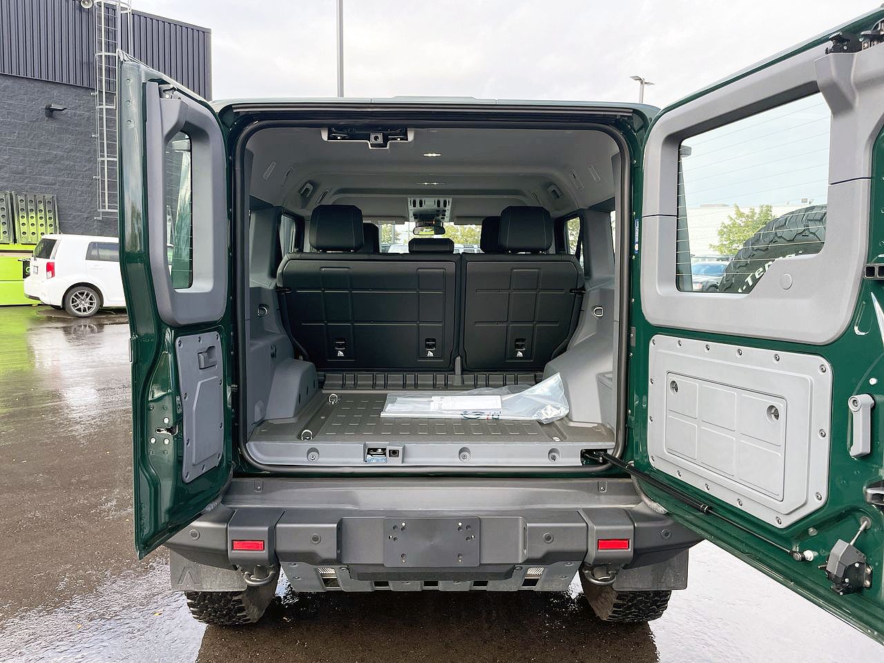 INEOS Station Wagon  2024 à Mississauga, Ontario