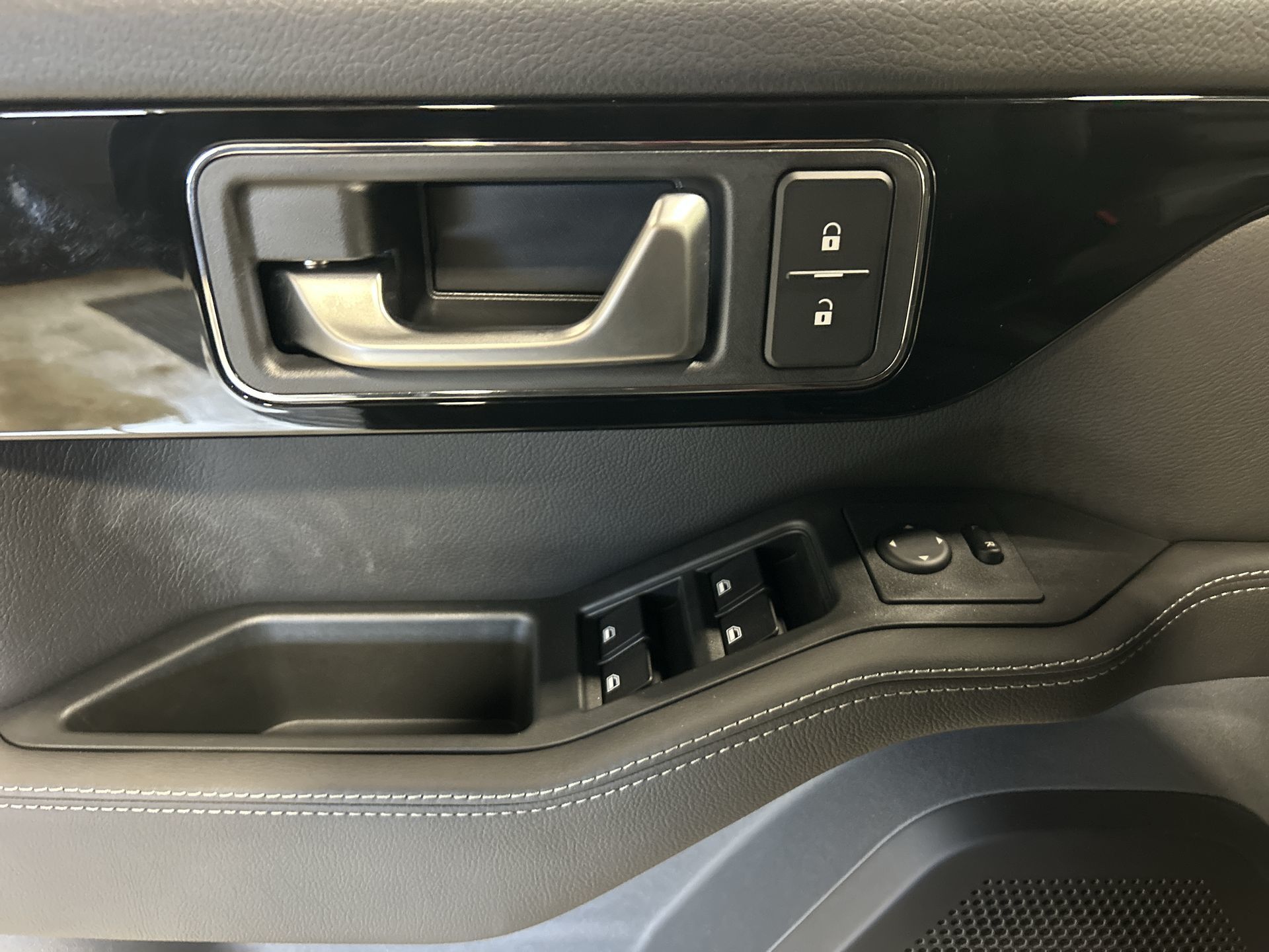 INEOS Station Wagon  2026 à Mississauga, Ontario