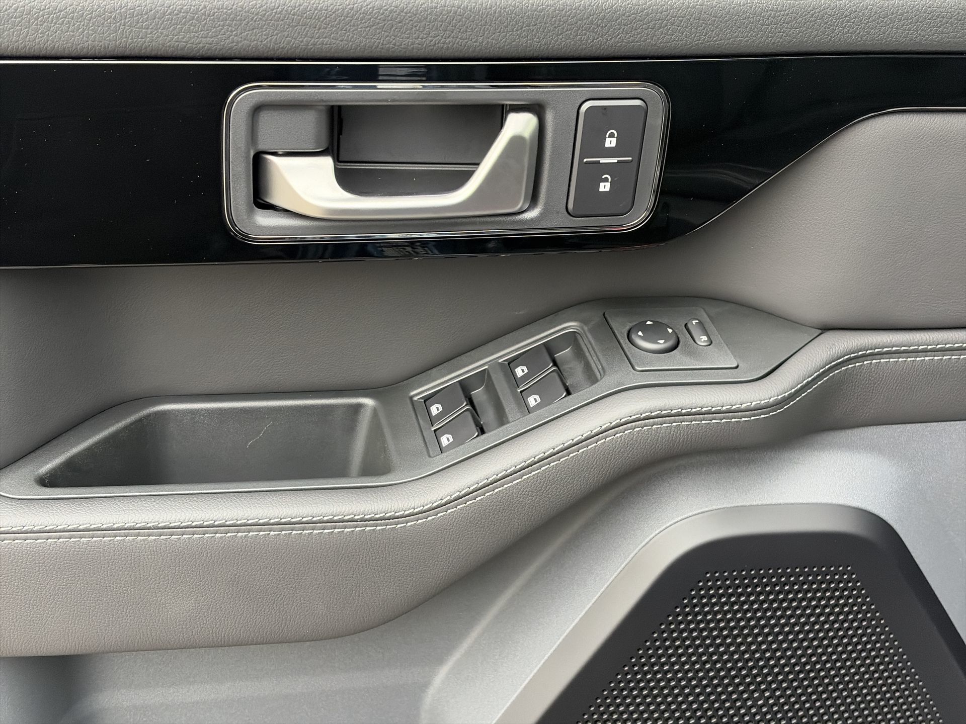 2026 INEOS Station Wagon