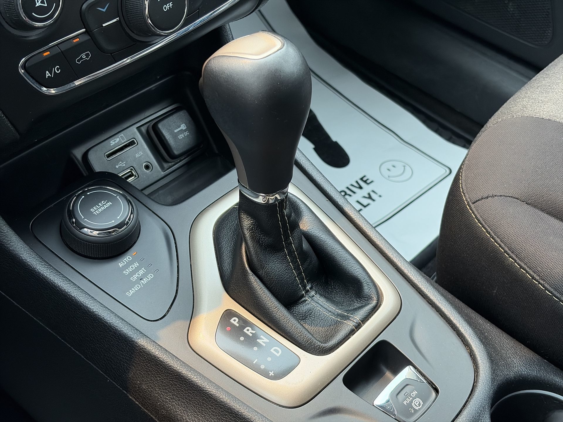 Jeep Cherokee  2017