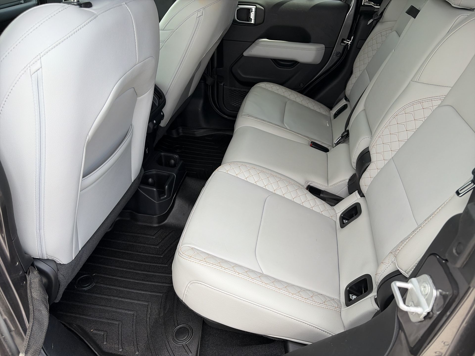 2021 Jeep Gladiator in Mississauga, Ontario