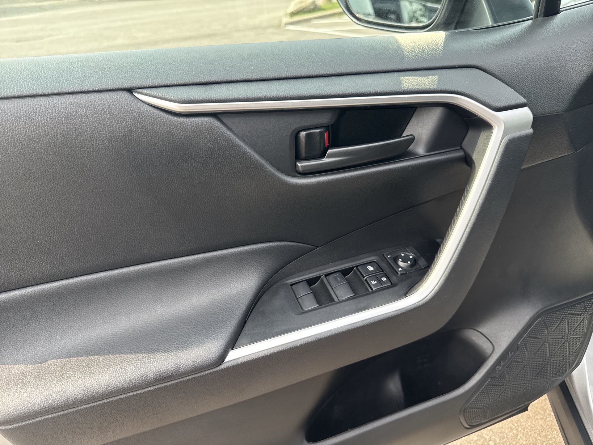 2024 Toyota RAV4 in Mississauga, Ontario