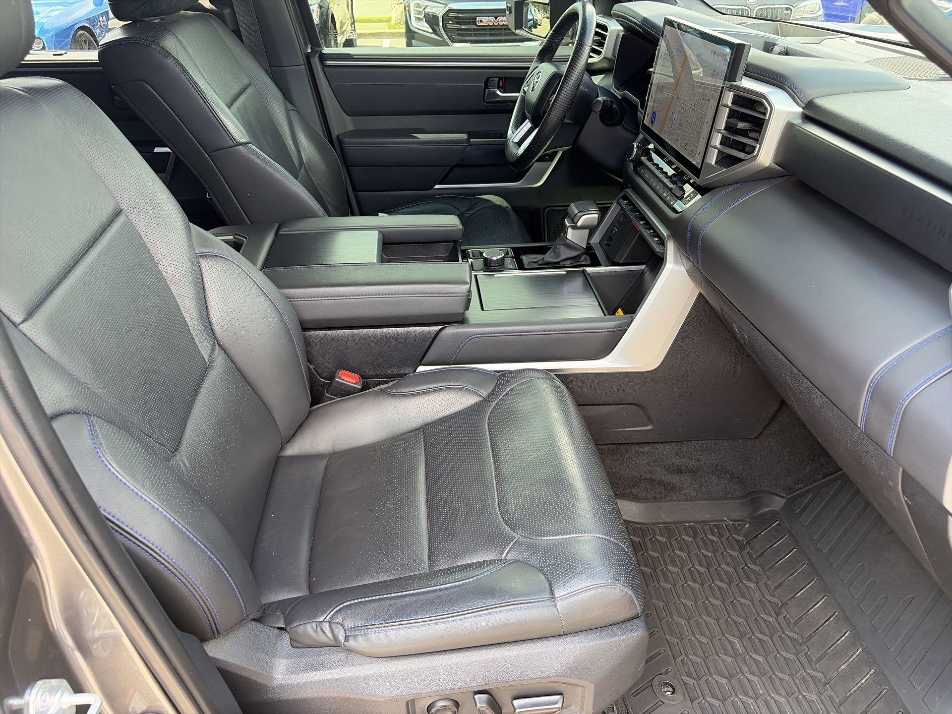 Toyota Tundra Hybrid  2025