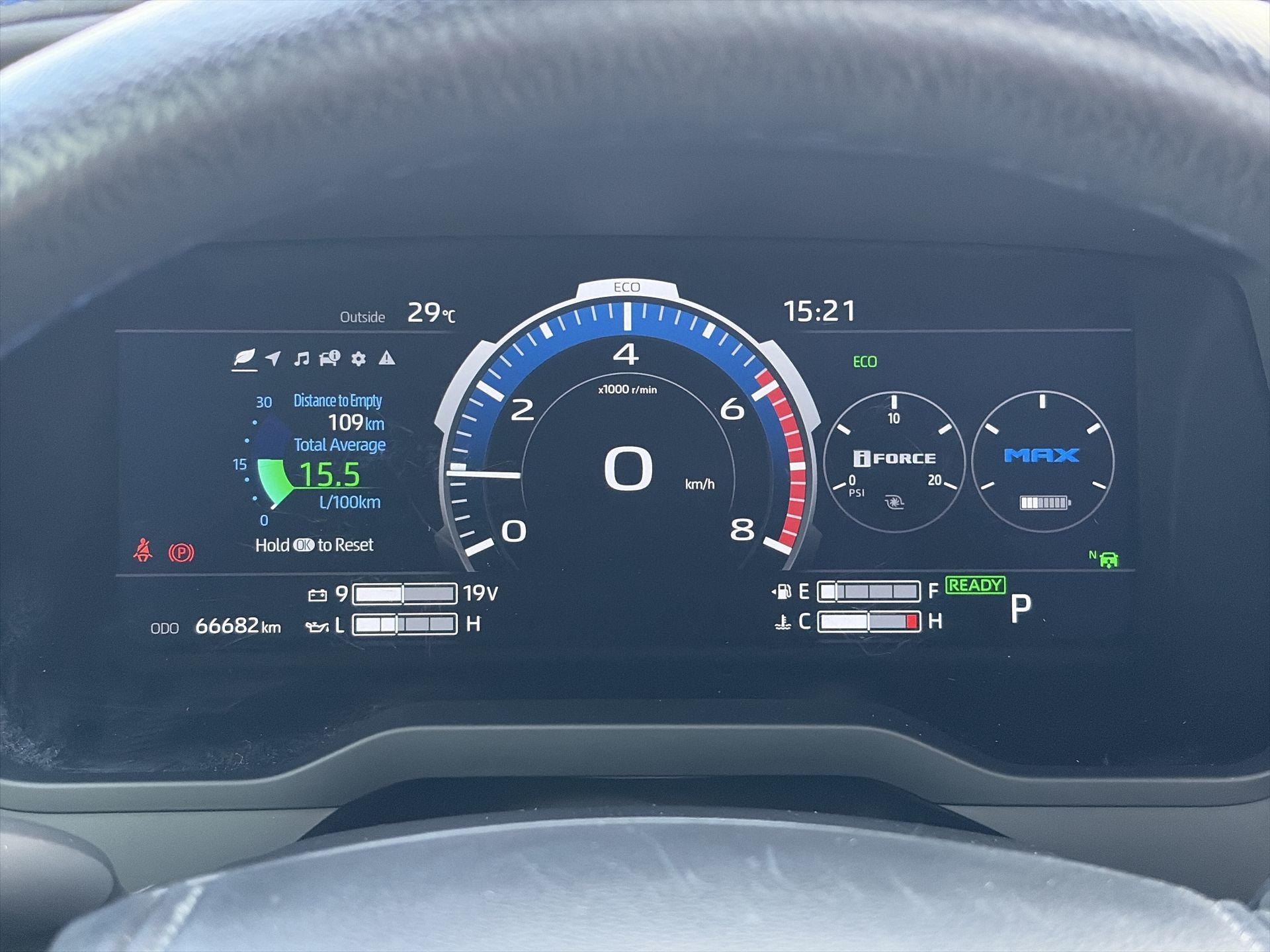 Toyota Tundra Hybrid  2025