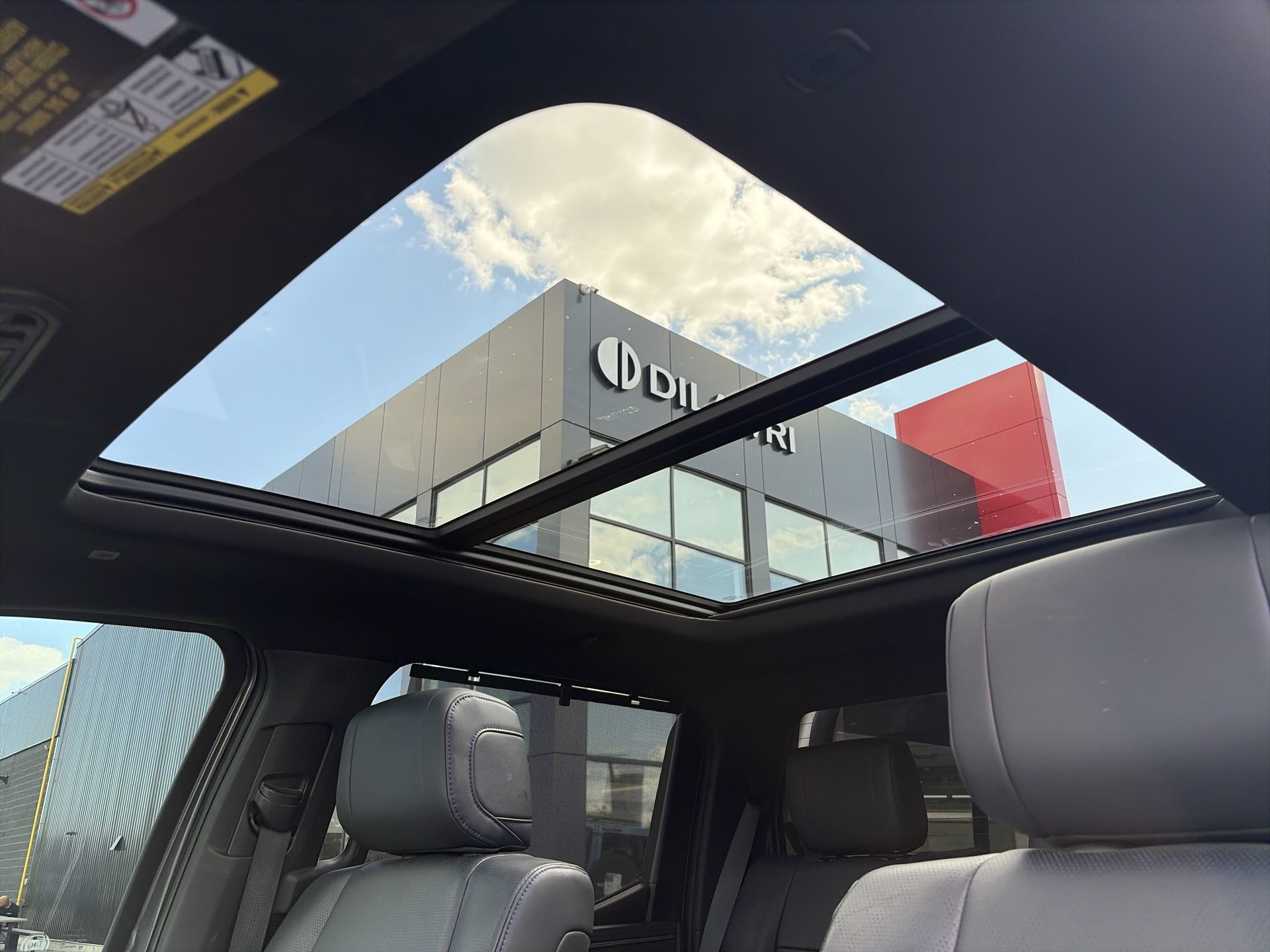 Toyota Tundra Hybrid  2025