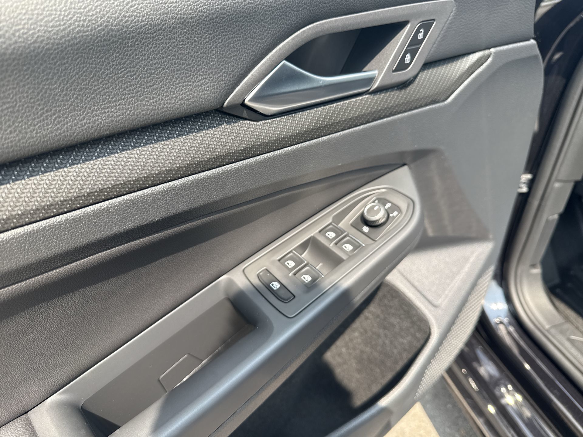 2023 Volkswagen Golf R