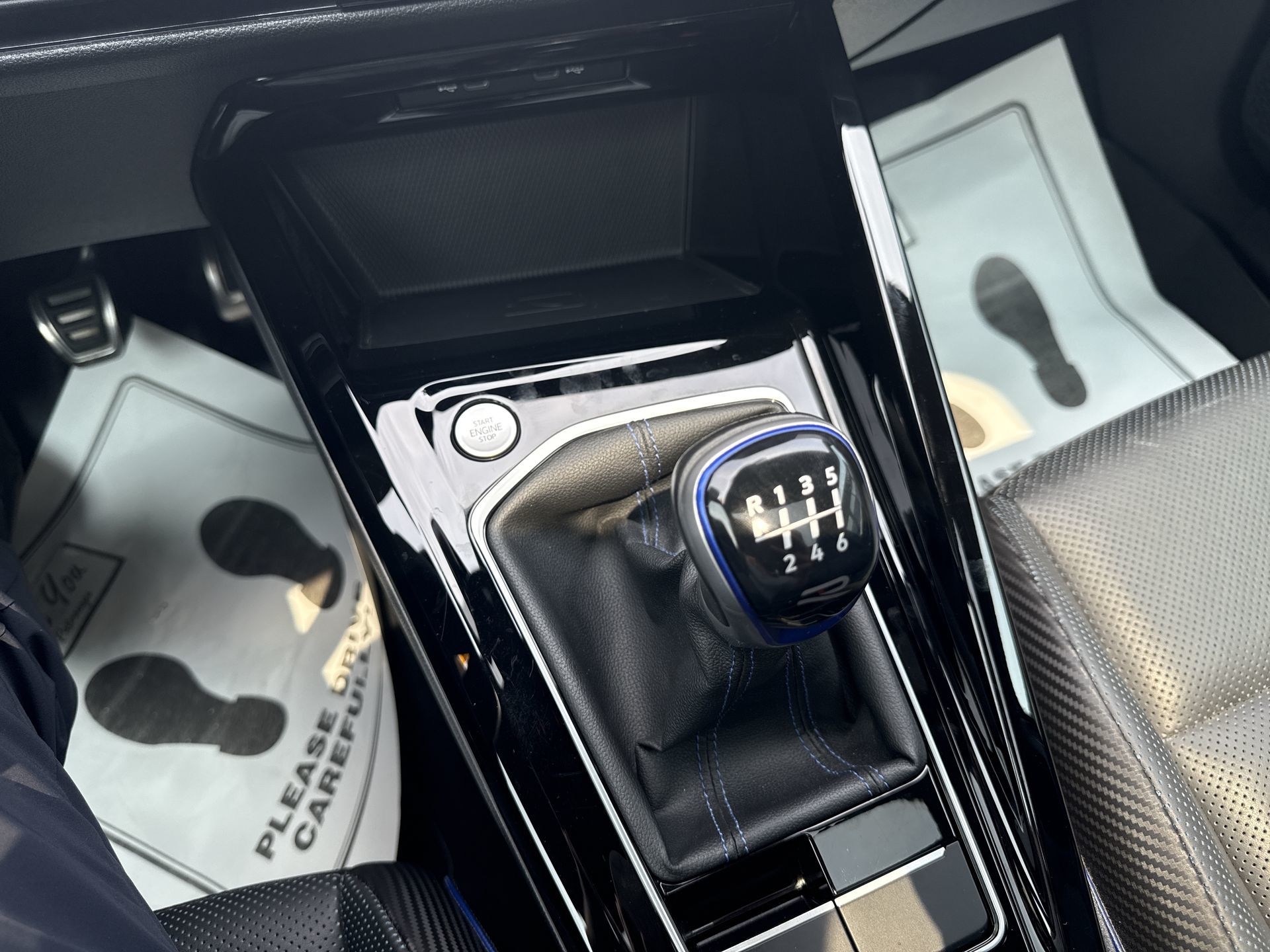 2023 Volkswagen Golf R in Mississauga, Ontario