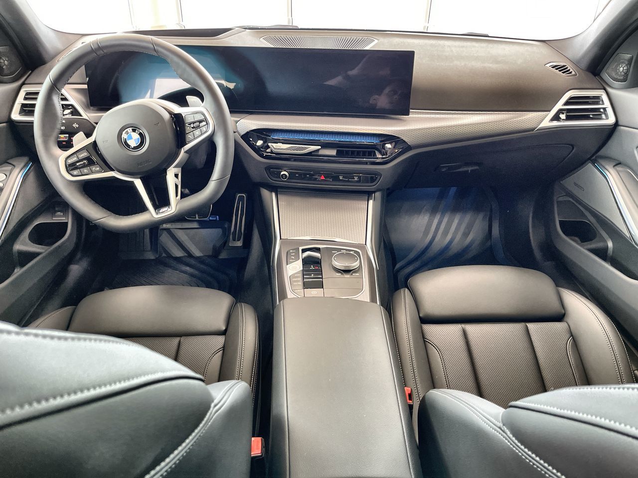 2026 BMW 330i