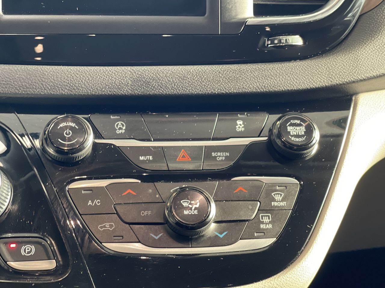 2024 Chrysler Grand Caravan