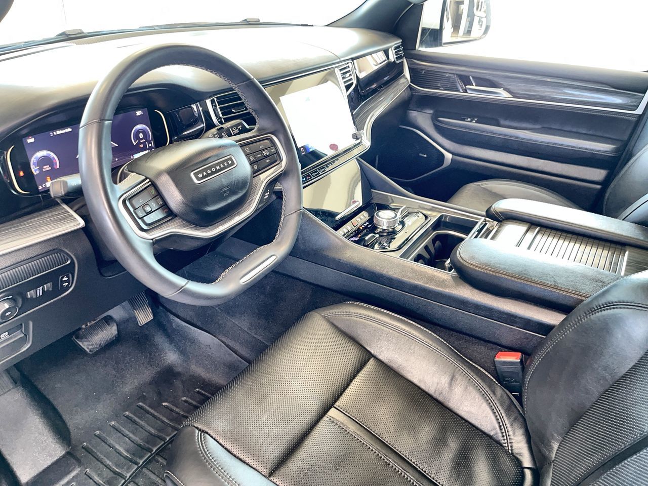 2022 Jeep WAGONEER in Regina, Saskatchewan
