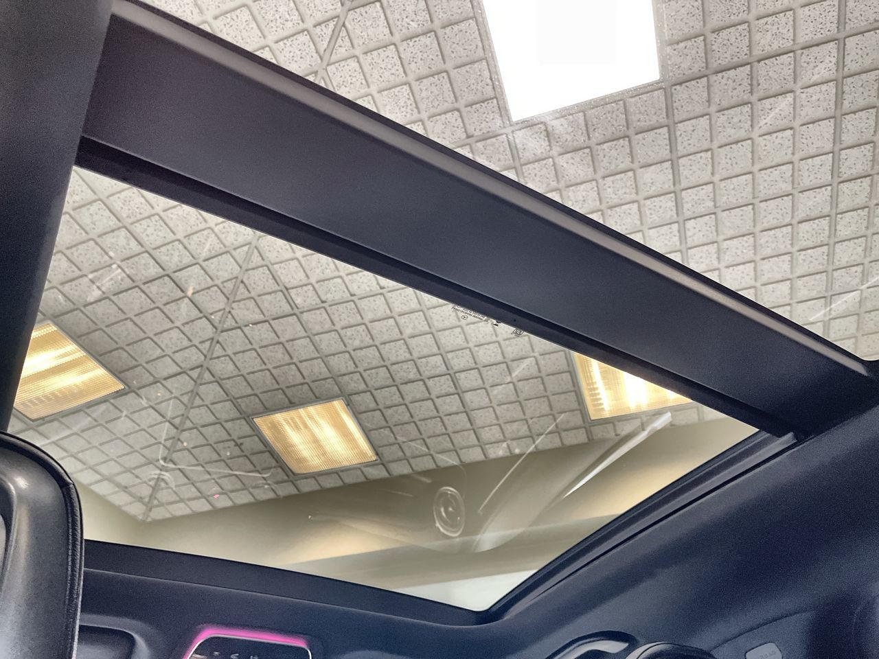 2025 Mercedes-Benz GLC300