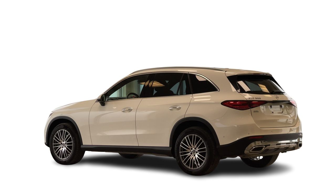 2025 Mercedes-Benz GLC300