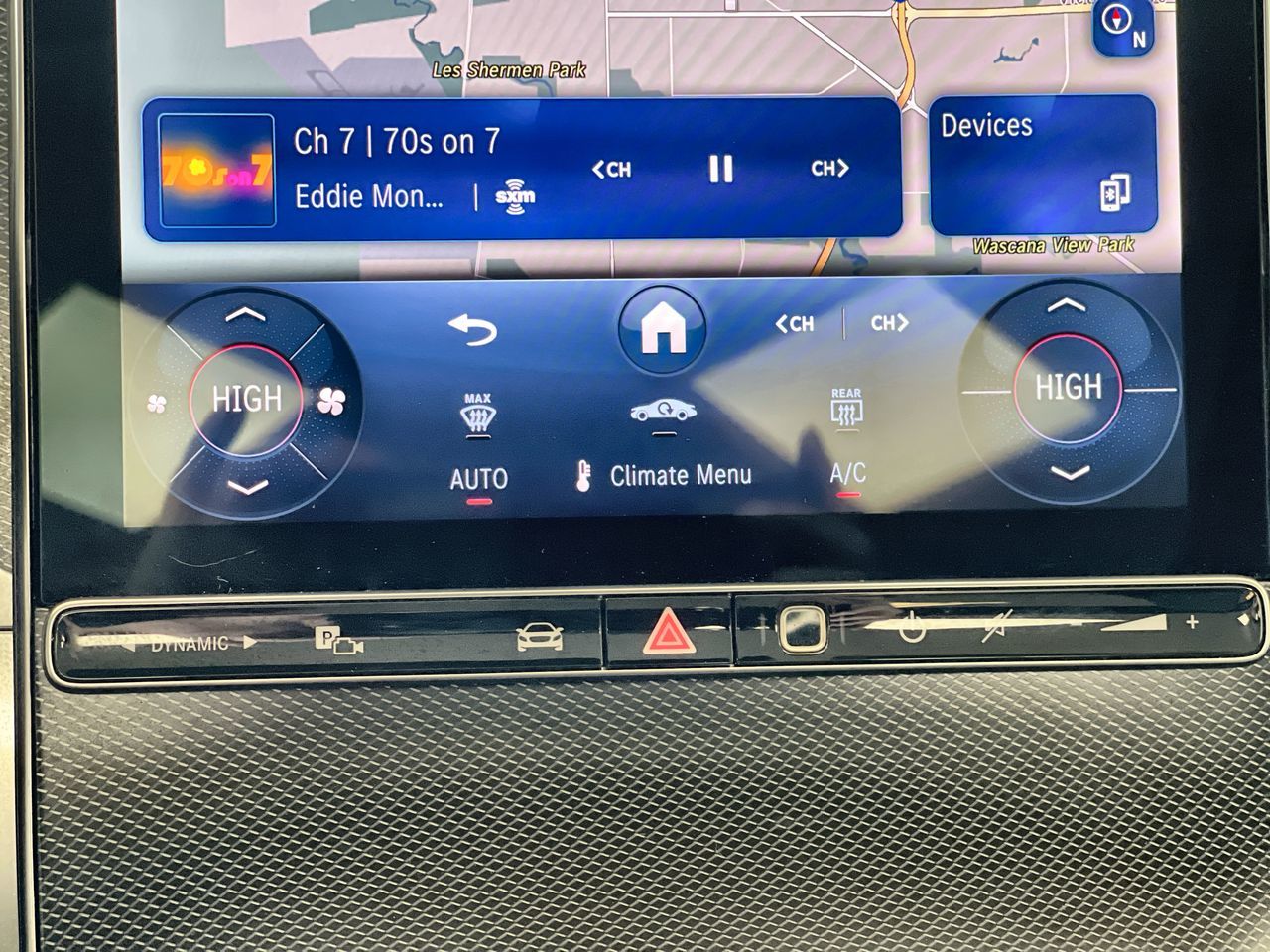 2025 Mercedes-Benz GLC300