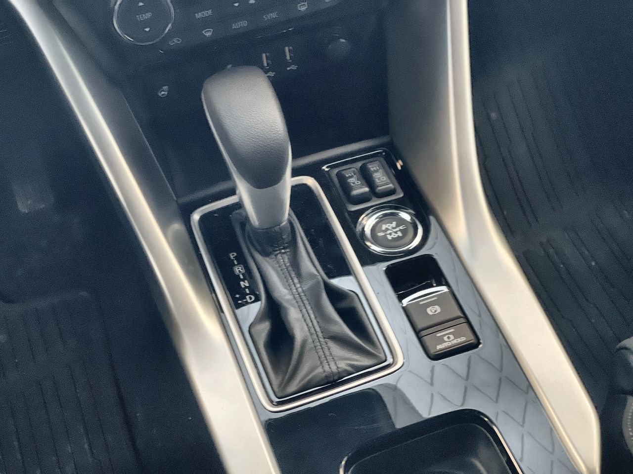 2025 Mitsubishi ECLIPSE CROSS in Regina, Saskatchewan