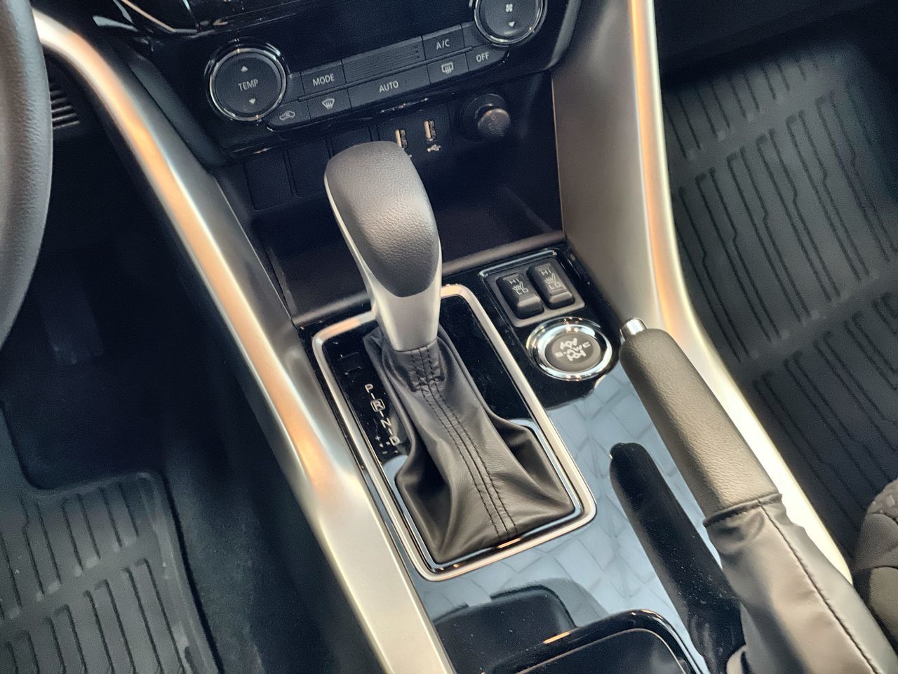 2025 Mitsubishi ECLIPSE CROSS in Regina, Saskatchewan