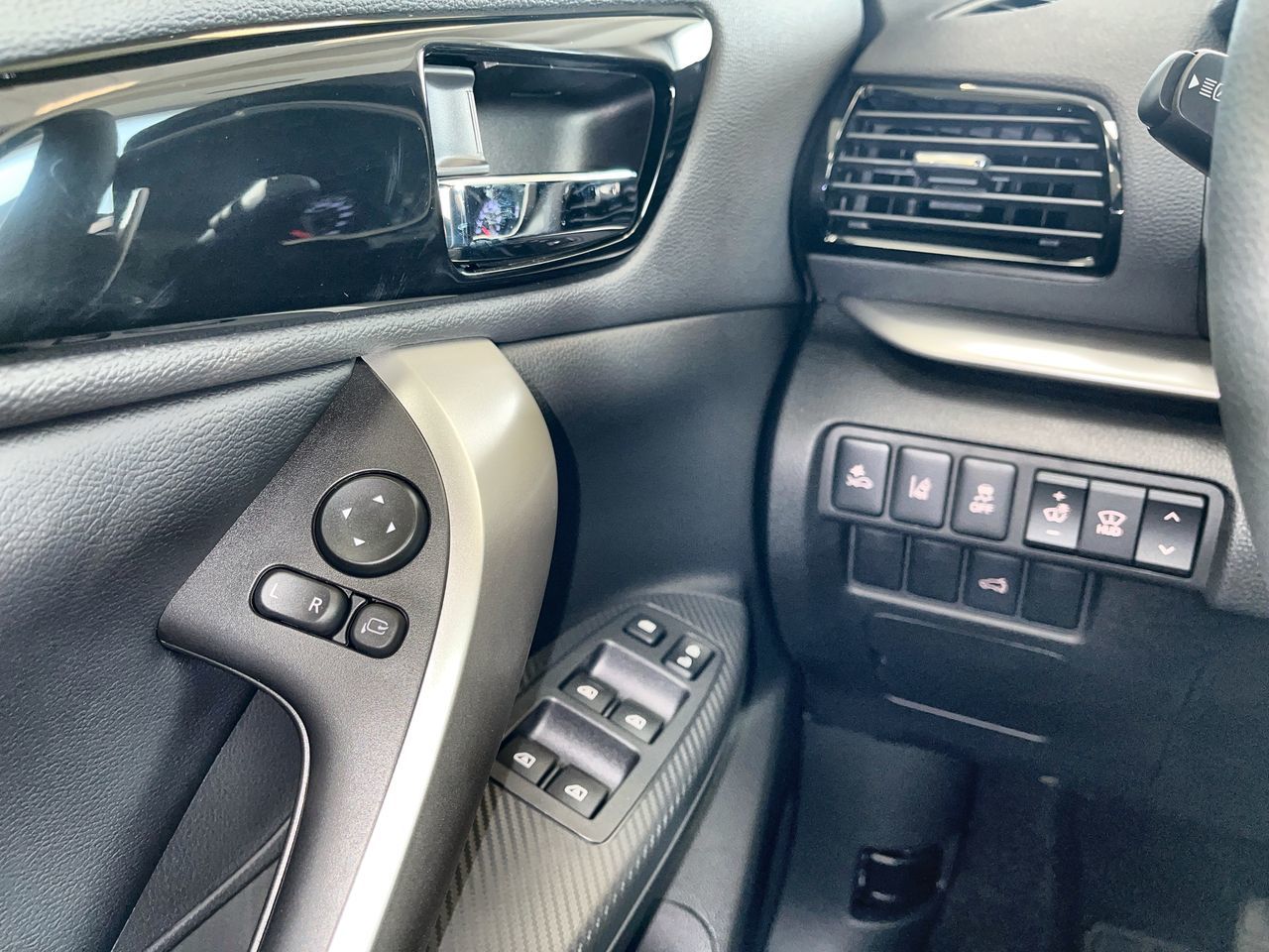 2025 Mitsubishi ECLIPSE CROSS in Regina, Saskatchewan