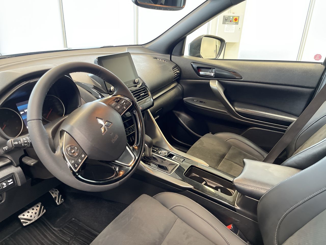 2025 Mitsubishi Eclipse Cross