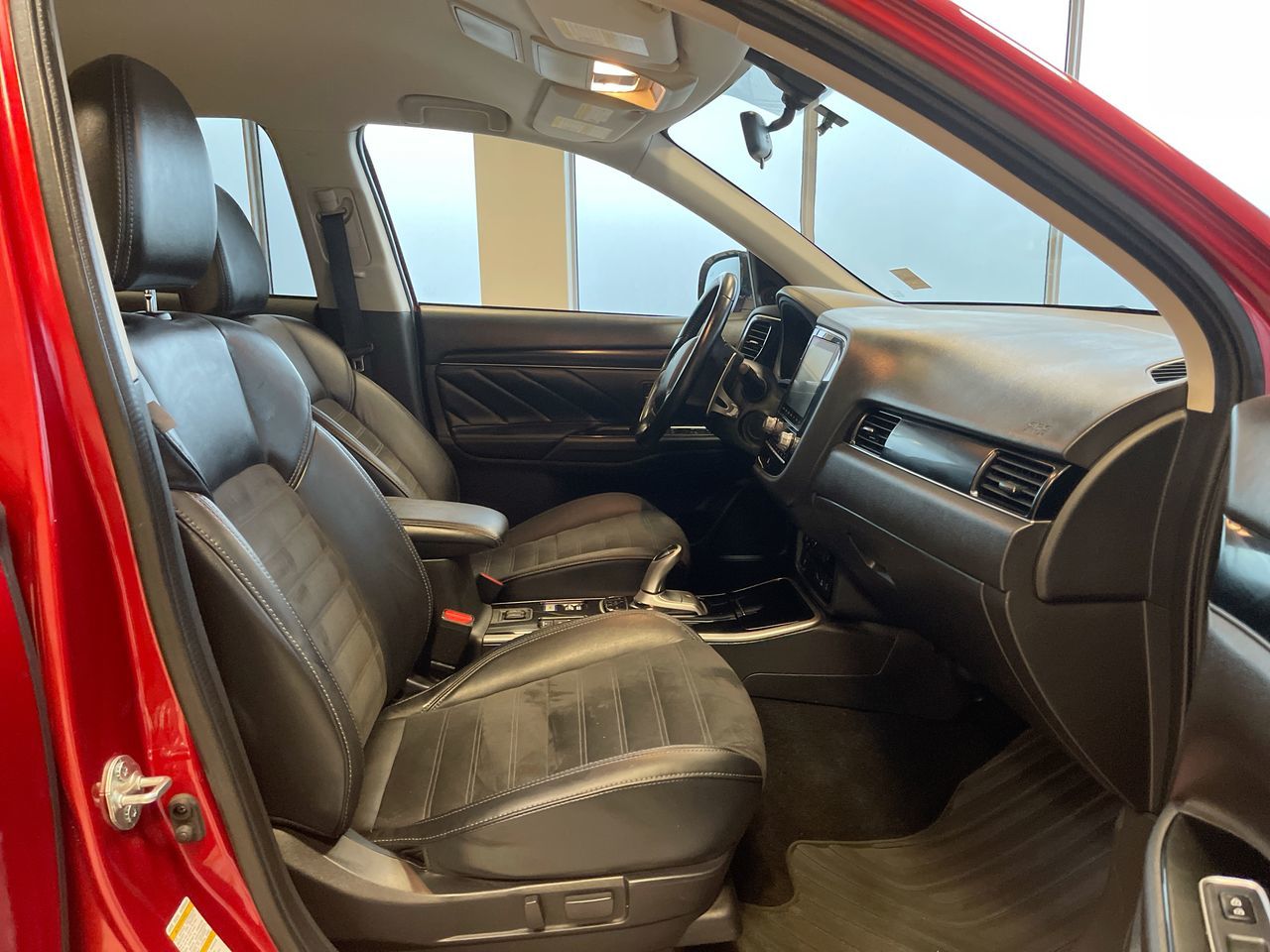 2022 Mitsubishi Outlander PHEV in Regina, Saskatchewan