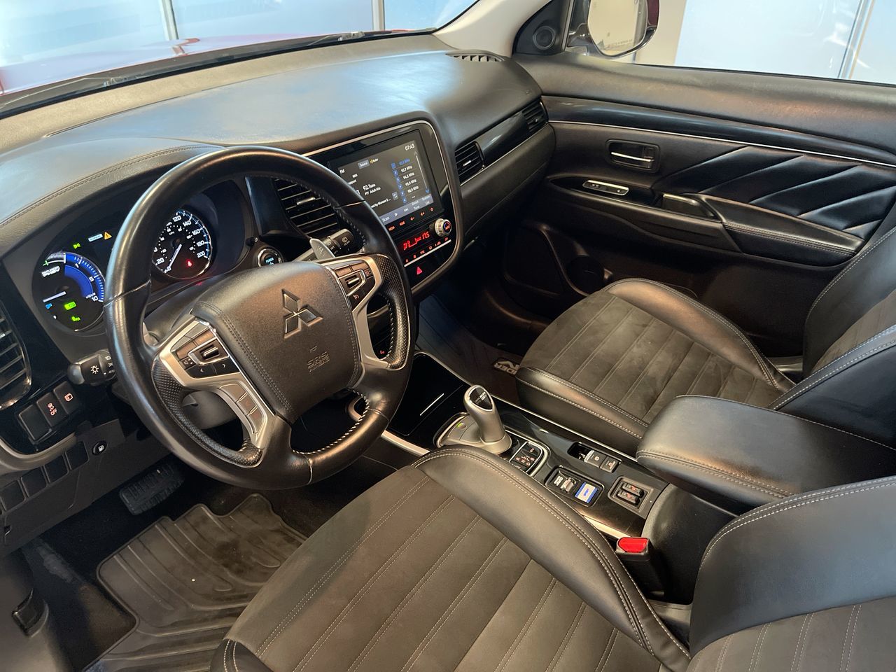 2022 Mitsubishi Outlander PHEV in Regina, Saskatchewan