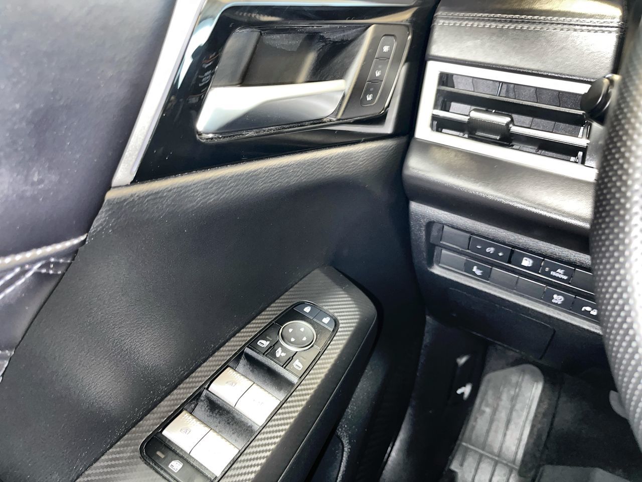 2024 Mitsubishi OUTLANDER PHEV