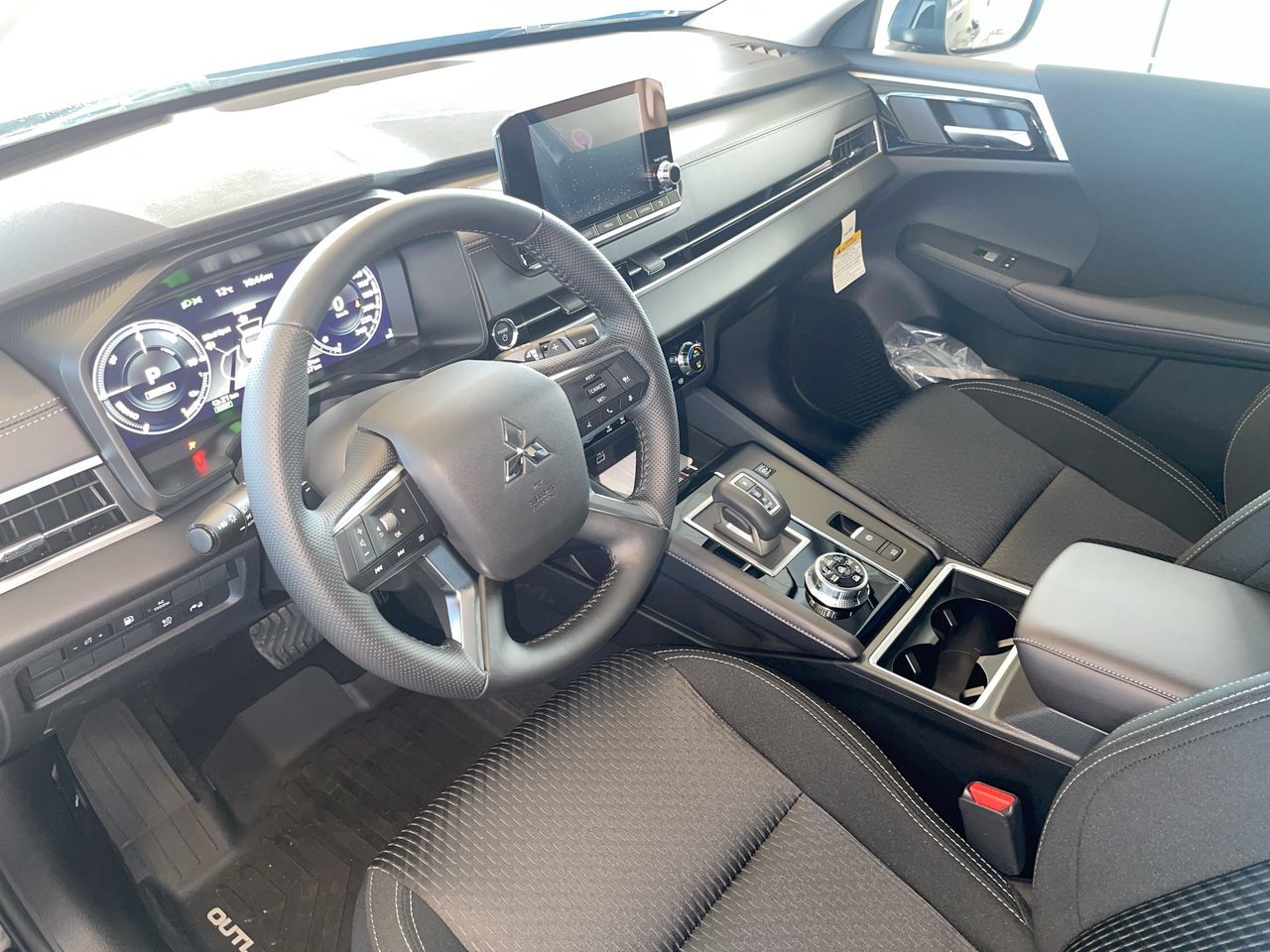 Mitsubishi OUTLANDER PHEV  2025 à Regina, Saskatchewan