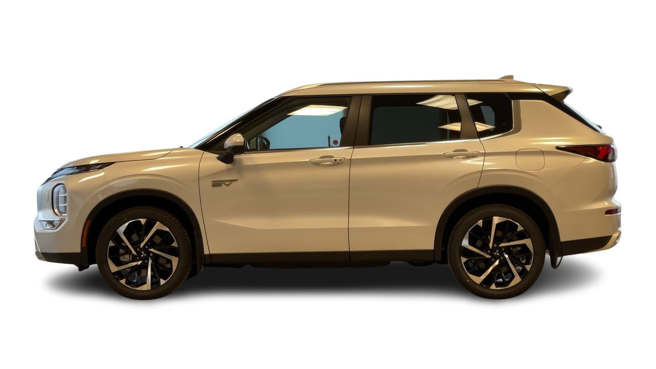 2025 Mitsubishi OUTLANDER PHEV in Regina, Saskatchewan