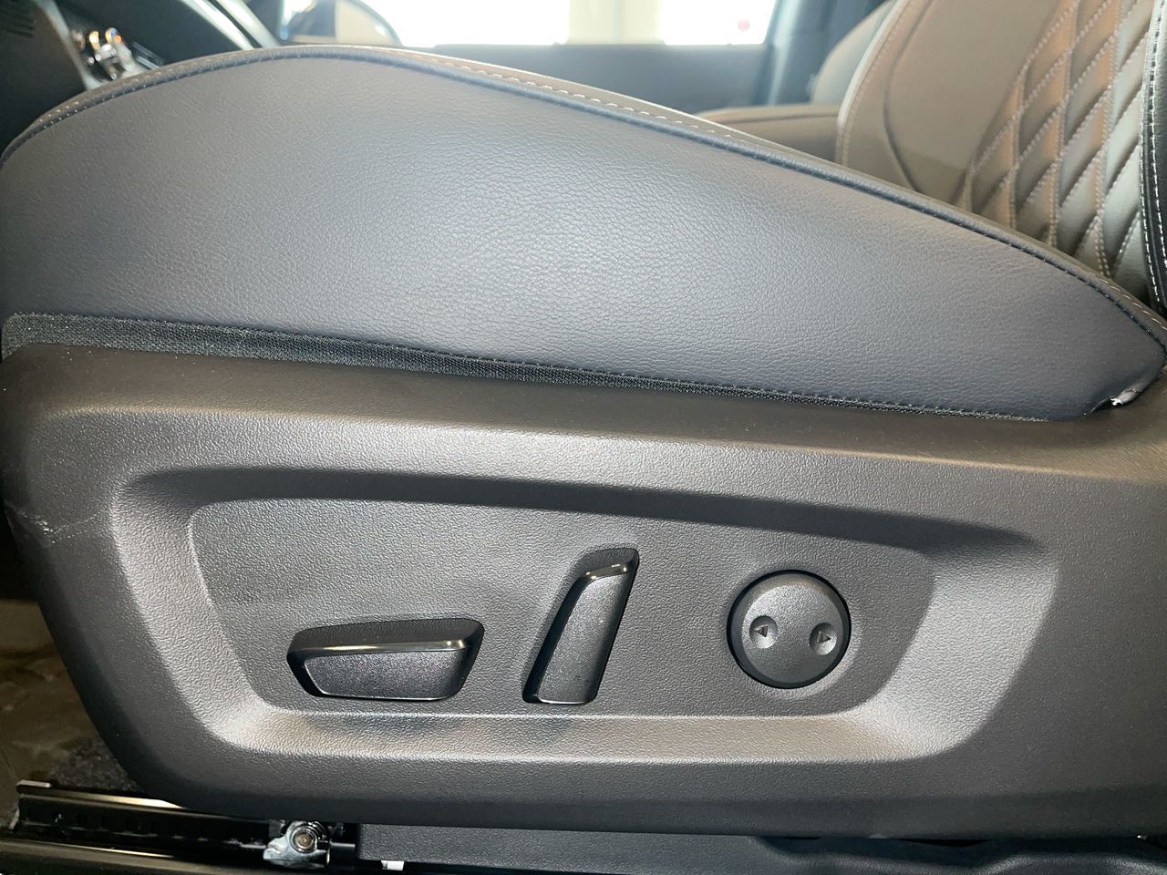 2025 Mitsubishi OUTLANDER PHEV in Regina, Saskatchewan