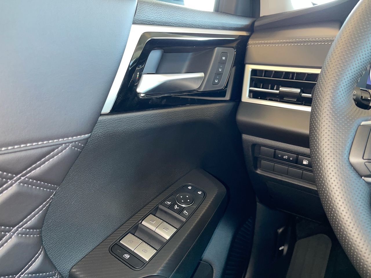 2025 Mitsubishi OUTLANDER PHEV in Regina, Saskatchewan