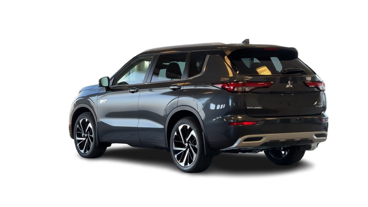 2025 Mitsubishi OUTLANDER PHEV in Regina, Saskatchewan
