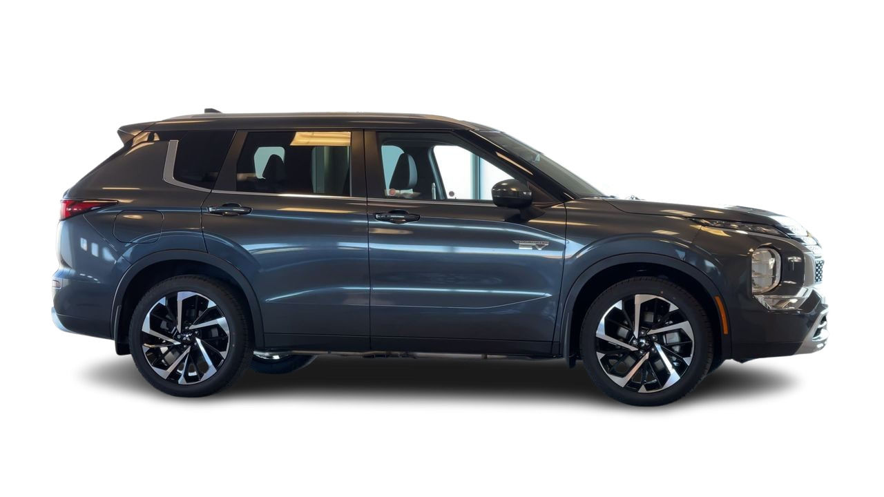 2025 Mitsubishi OUTLANDER PHEV in Regina, Saskatchewan