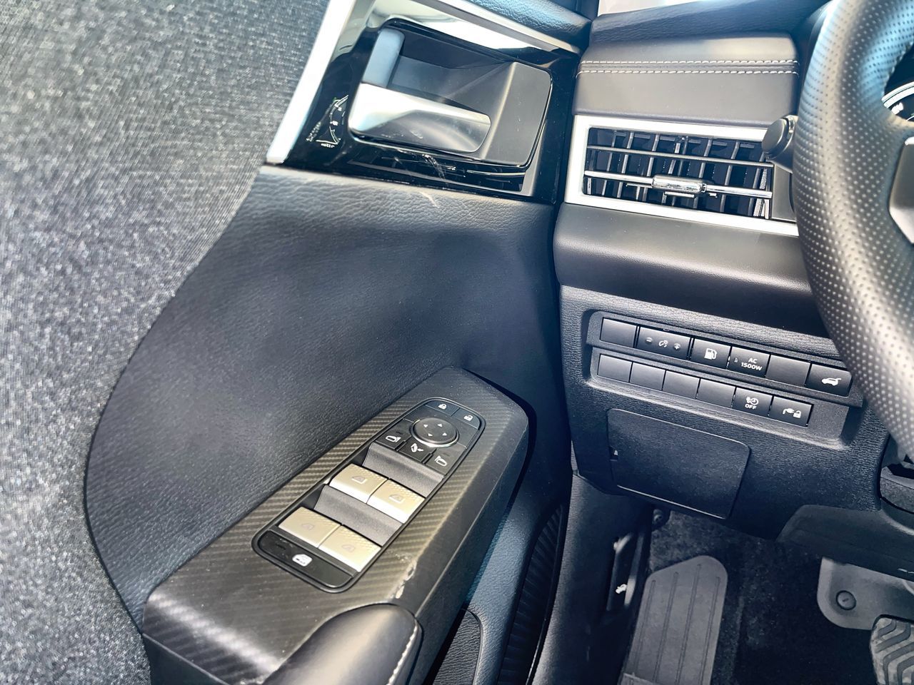 2025 Mitsubishi OUTLANDER PHEV in Regina, Saskatchewan