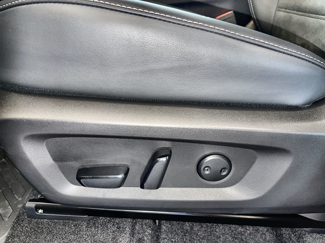 2025 Mitsubishi OUTLANDER PHEV in Regina, Saskatchewan