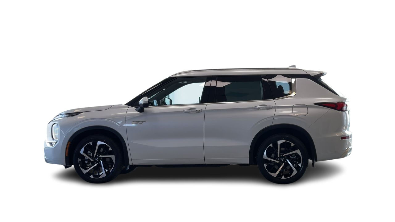 2025 Mitsubishi OUTLANDER PHEV in Regina, Saskatchewan