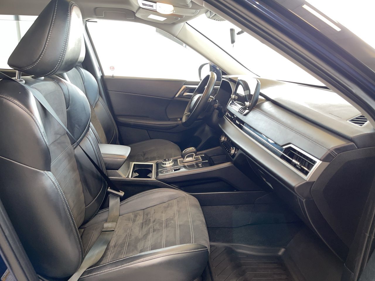 2024 Mitsubishi Outlander Plug-In Hybrid