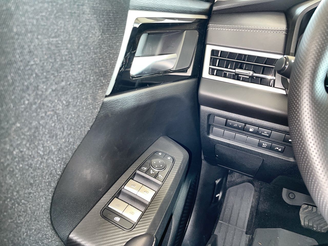 2025 Mitsubishi Outlander Plug-in Hybrid