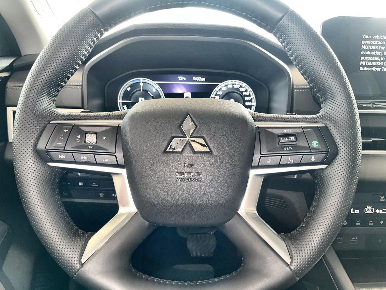 2025 Mitsubishi Outlander Plug-in Hybrid in Regina, Saskatchewan